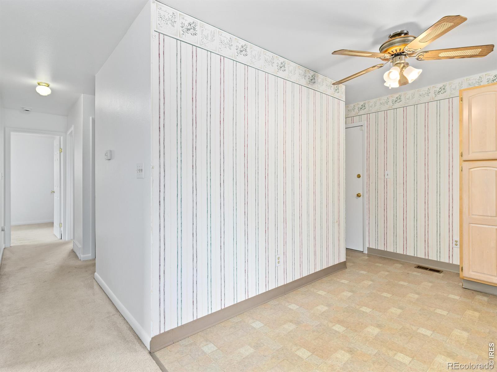 MLS Image #4 for 1024  oxford lane,fort collins, Colorado