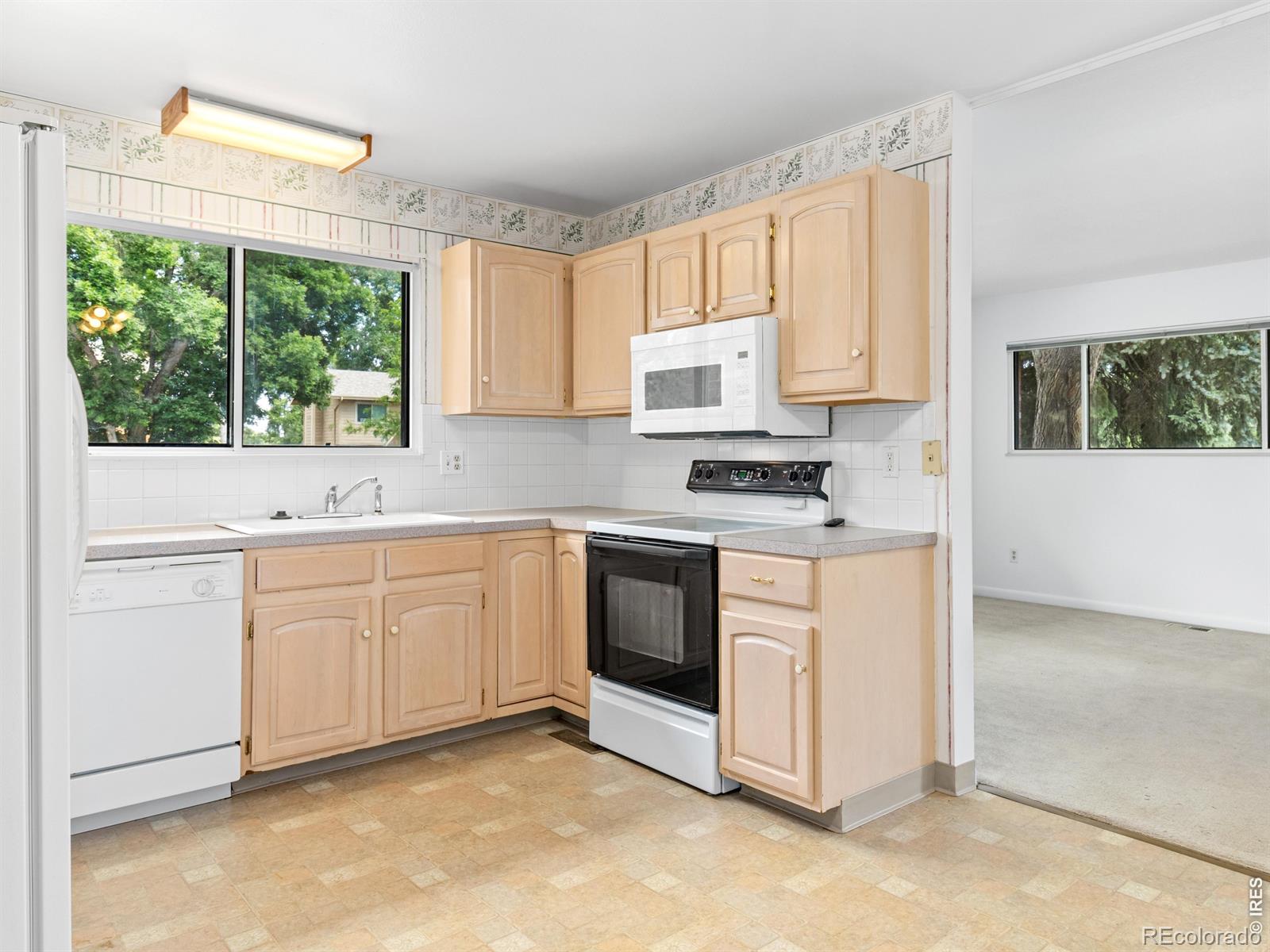 MLS Image #7 for 1024  oxford lane,fort collins, Colorado