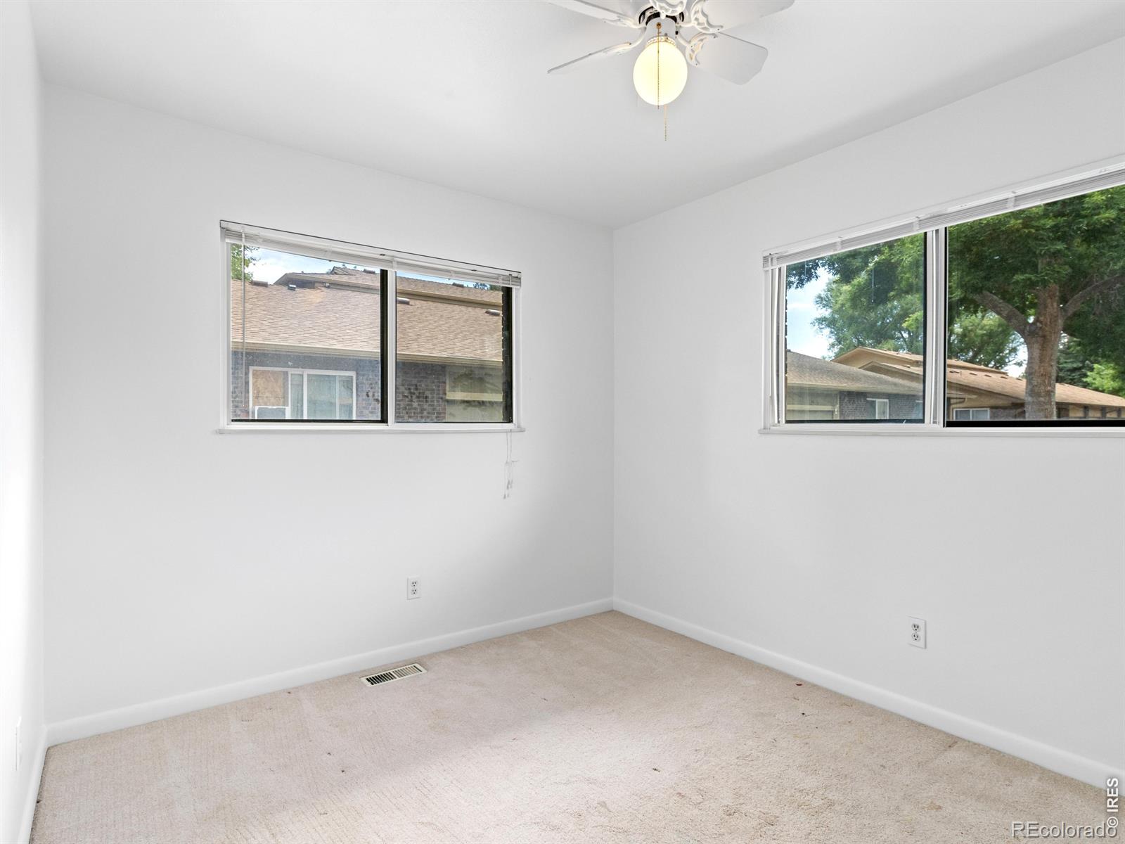 MLS Image #9 for 1024  oxford lane,fort collins, Colorado