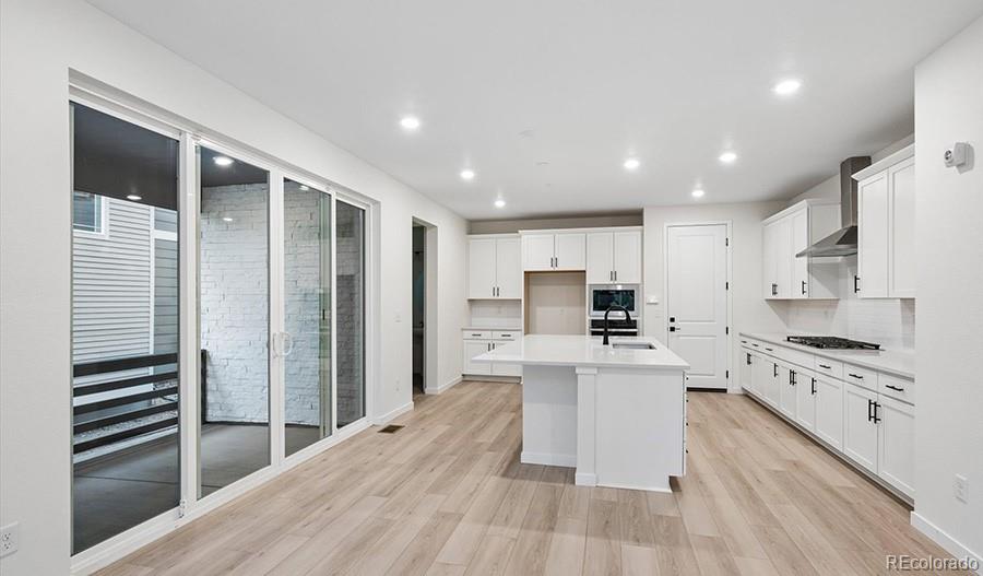 MLS Image #4 for 8761  whiptail loop,littleton, Colorado