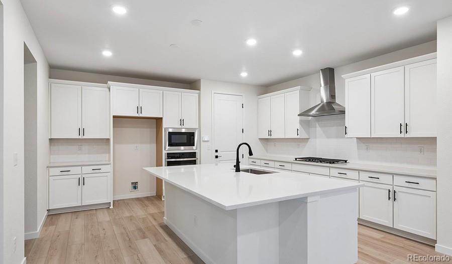 MLS Image #5 for 8761  whiptail loop,littleton, Colorado