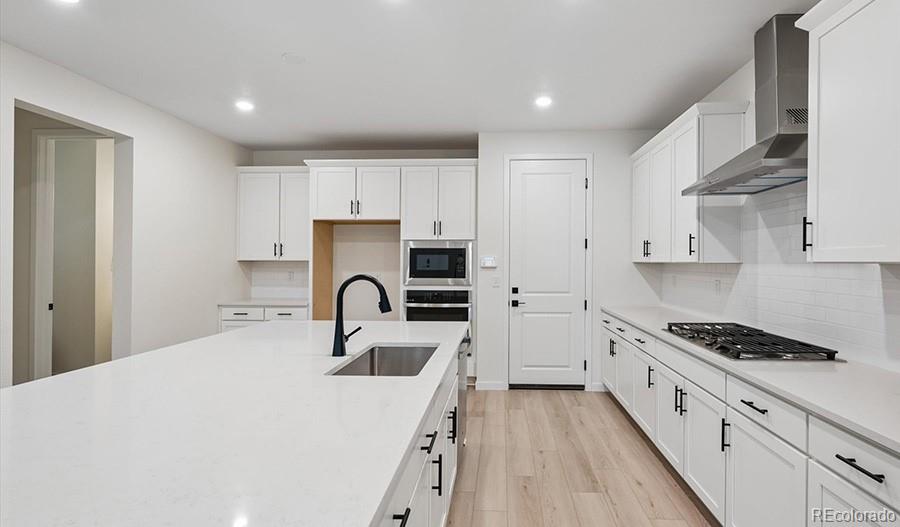 MLS Image #6 for 8761  whiptail loop,littleton, Colorado