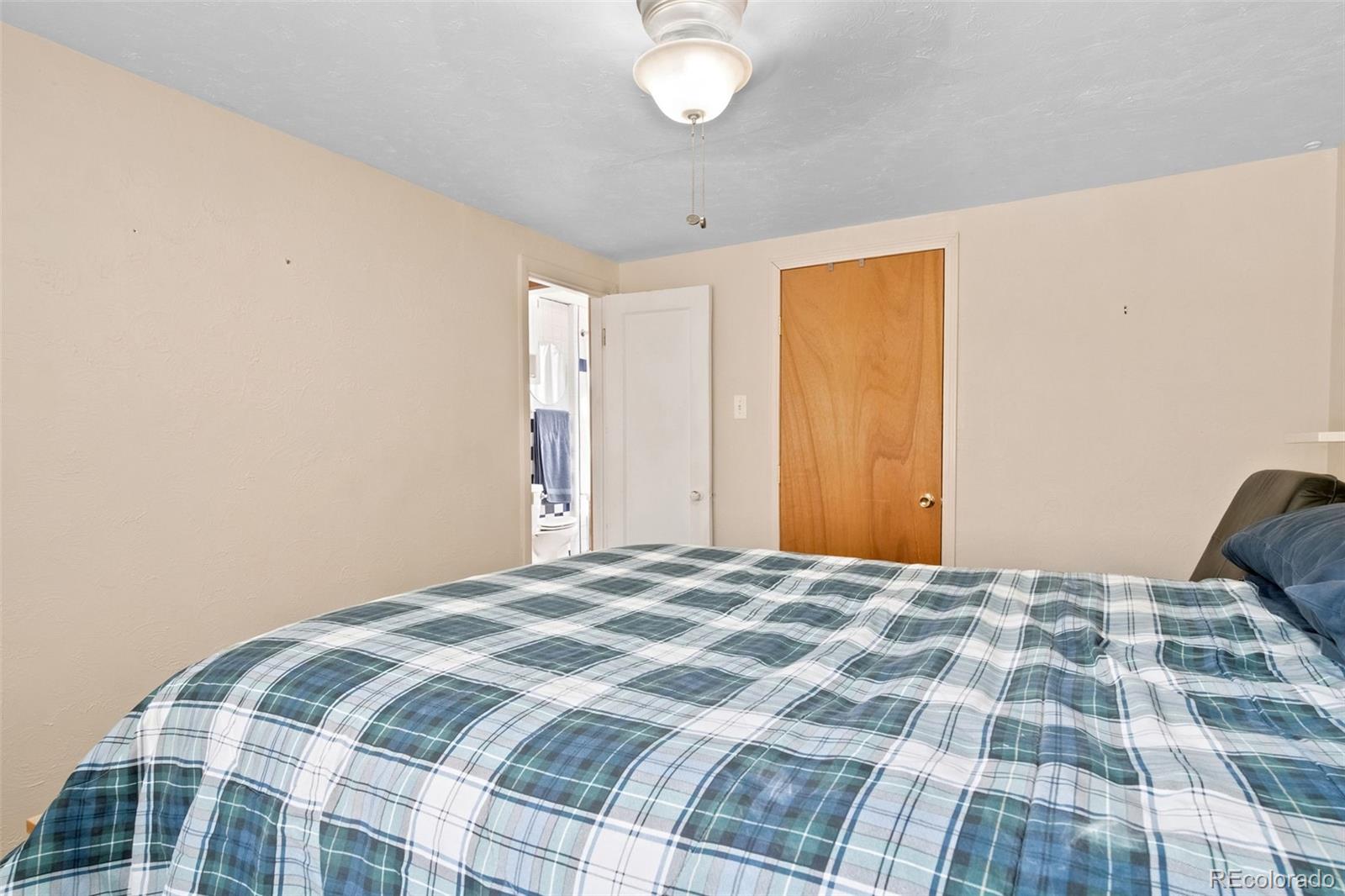 MLS Image #16 for 1769  spruce street,denver, Colorado