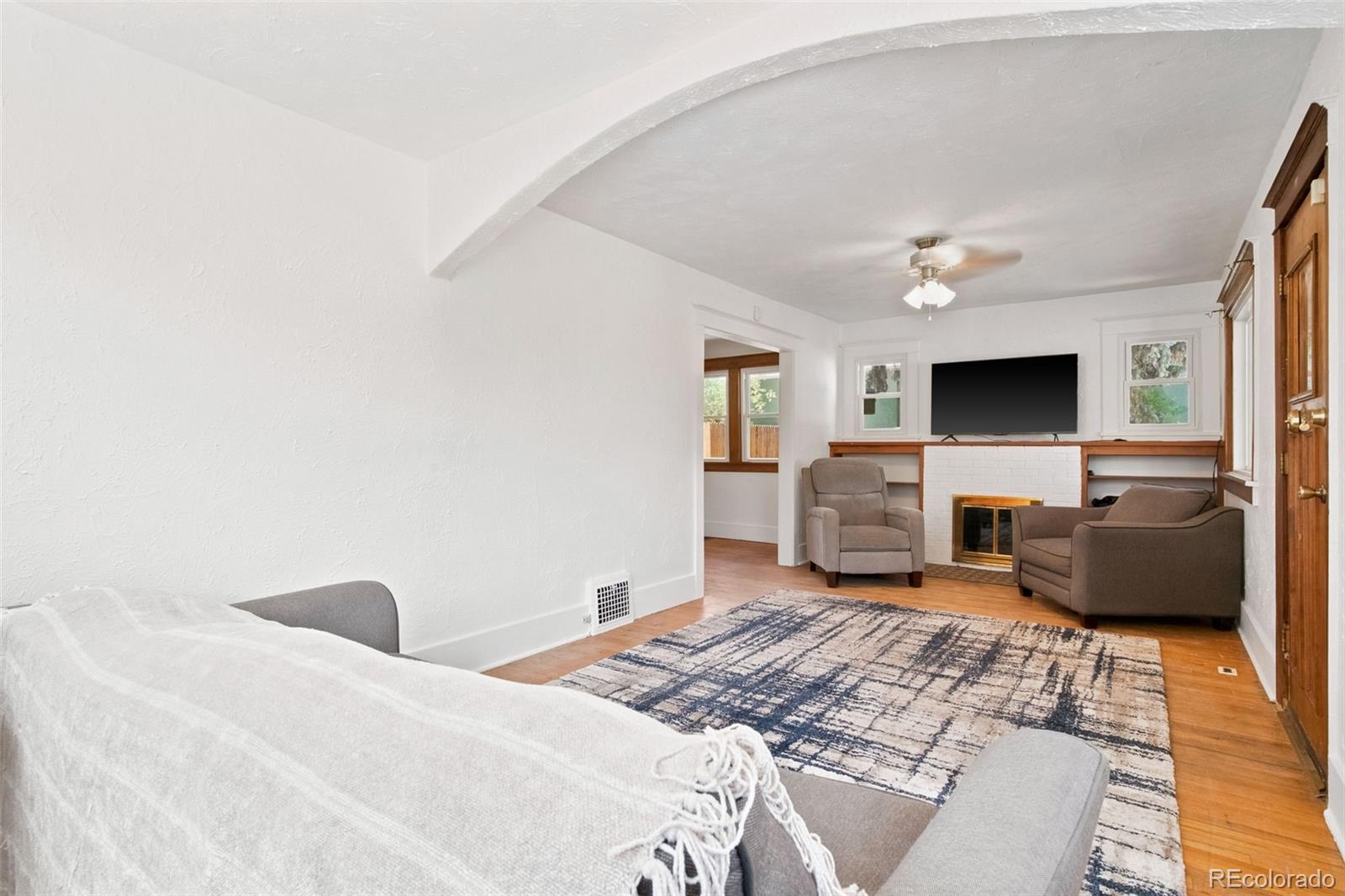 MLS Image #9 for 1769  spruce street,denver, Colorado