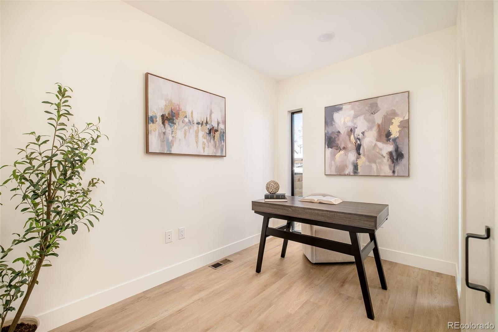 MLS Image #11 for 3416  lawrence street,denver, Colorado