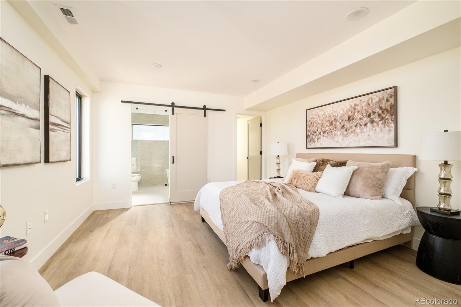 MLS Image #14 for 3416  lawrence street,denver, Colorado
