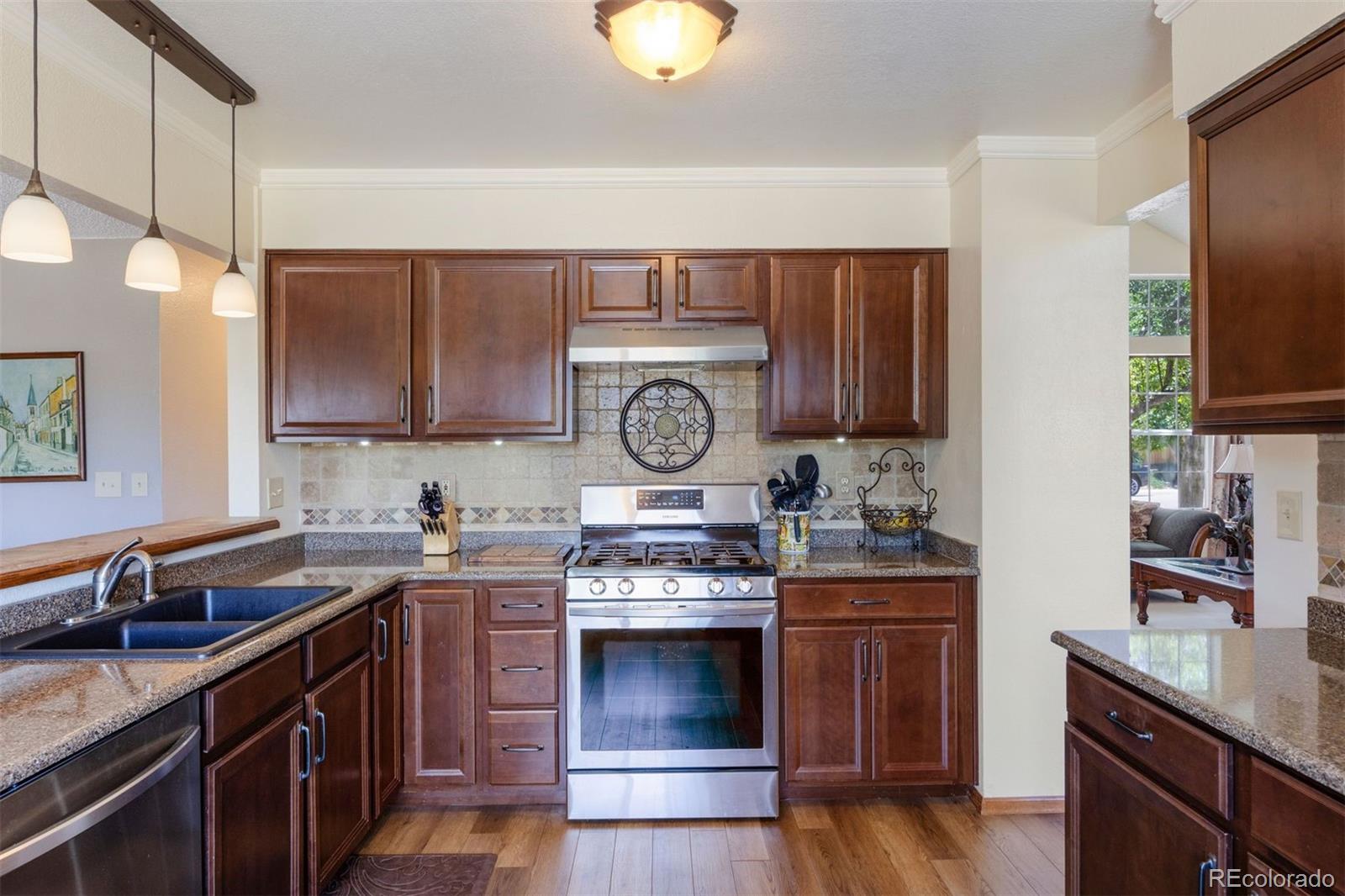MLS Image #2 for 4842 s bahama way,aurora, Colorado