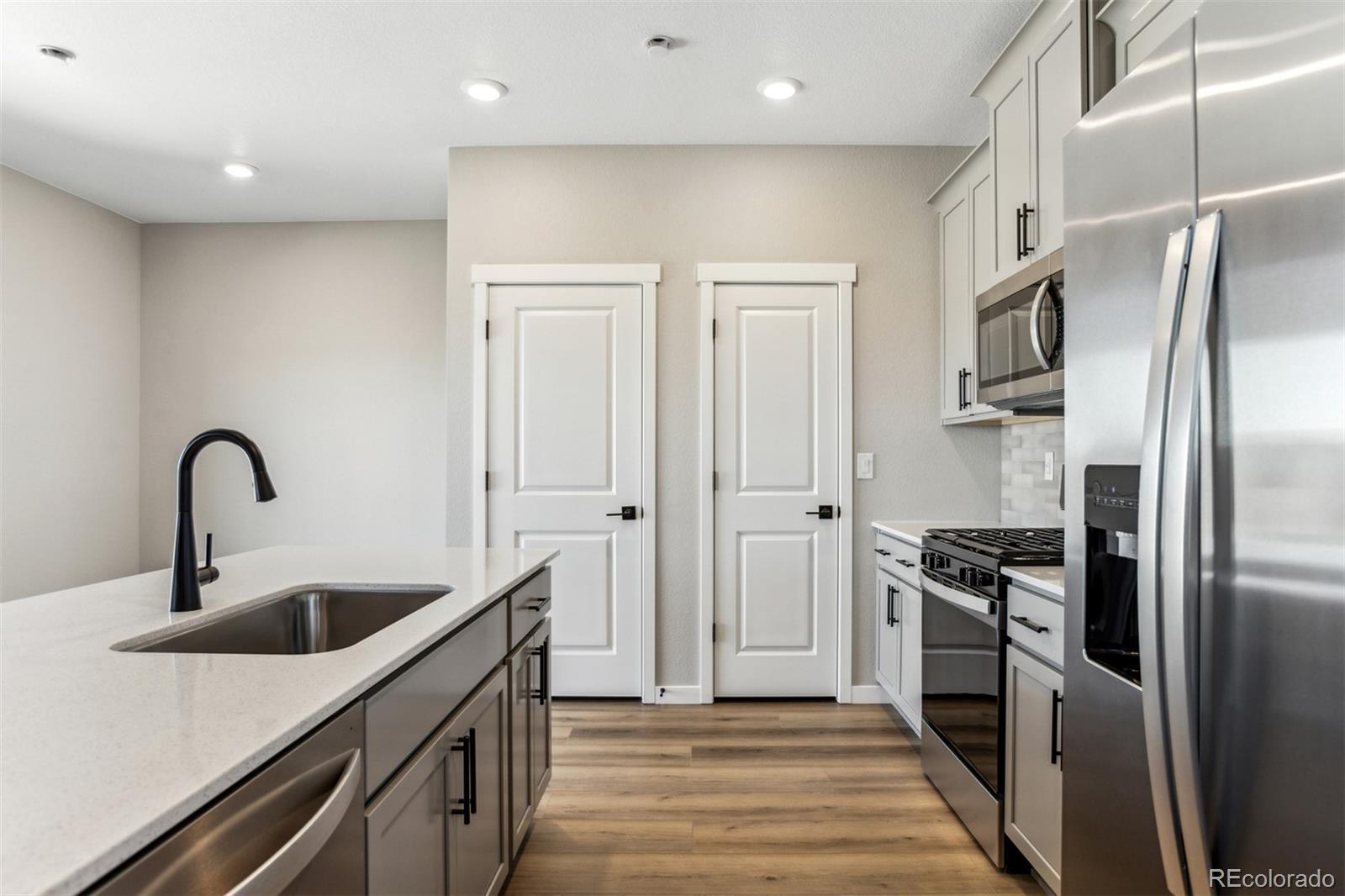 MLS Image #3 for 9371  truckee court,commerce city, Colorado