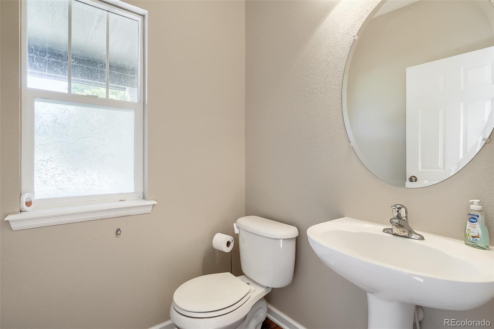 MLS Image #17 for 24872 e irish drive,aurora, Colorado