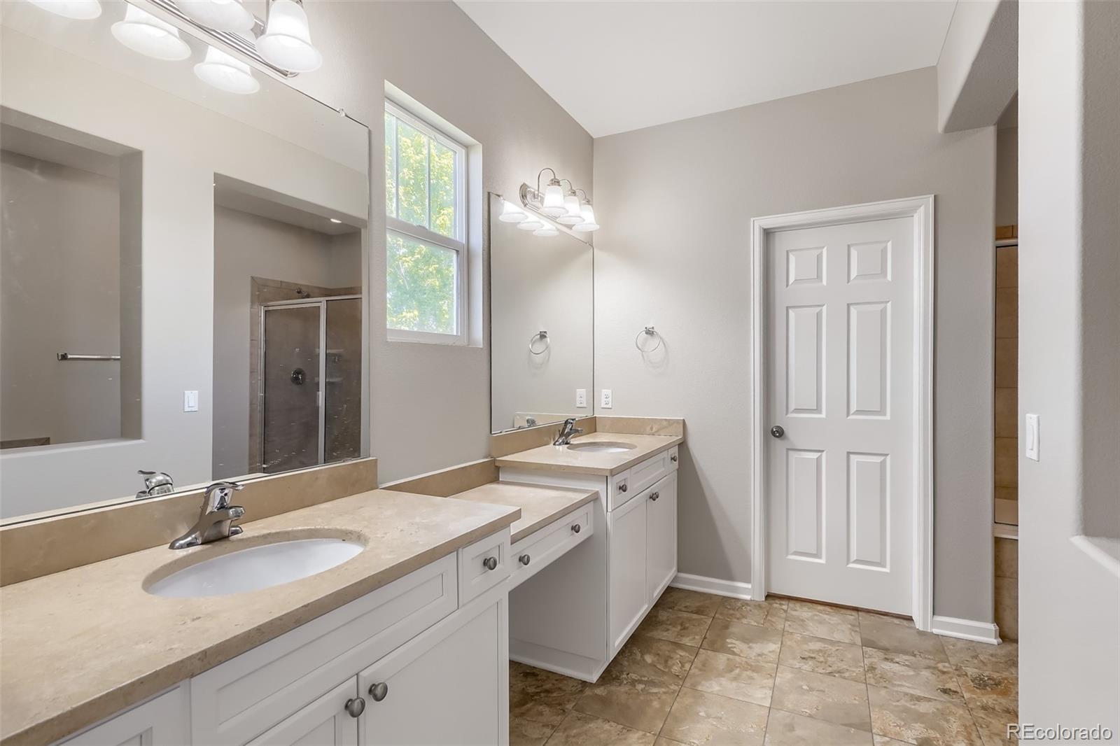 MLS Image #18 for 24872 e irish drive,aurora, Colorado