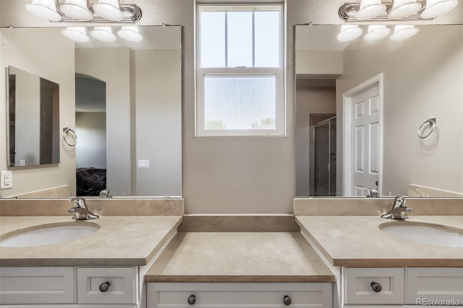 MLS Image #19 for 24872 e irish drive,aurora, Colorado