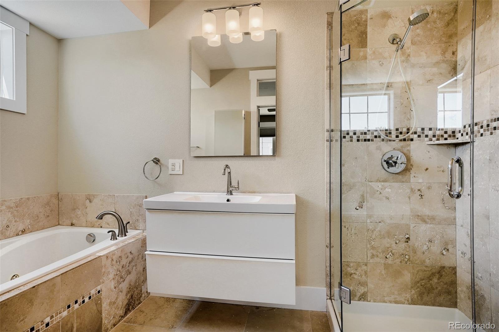 MLS Image #15 for 930 s pearl street 101,denver, Colorado