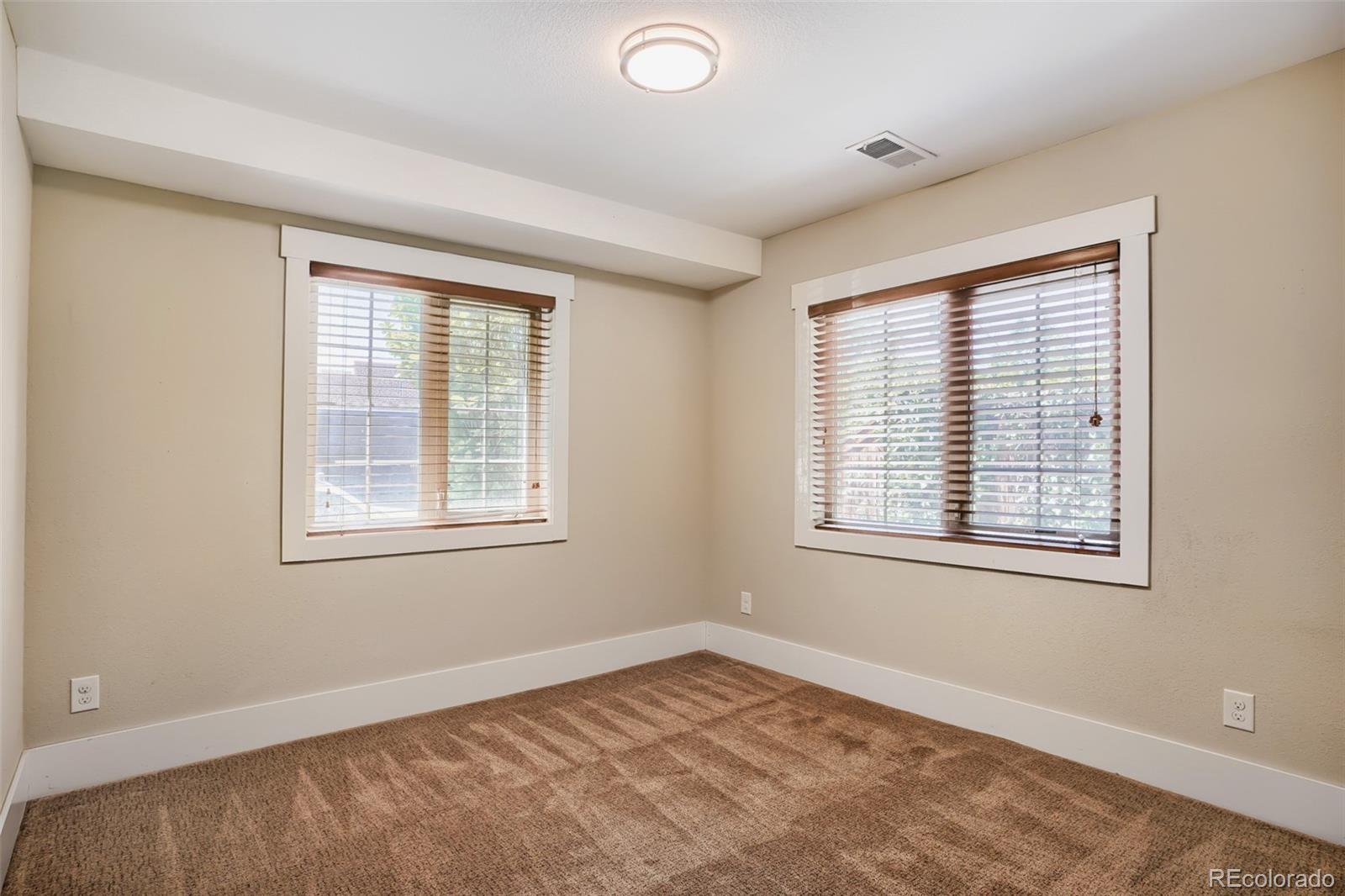 MLS Image #17 for 930 s pearl street 101,denver, Colorado