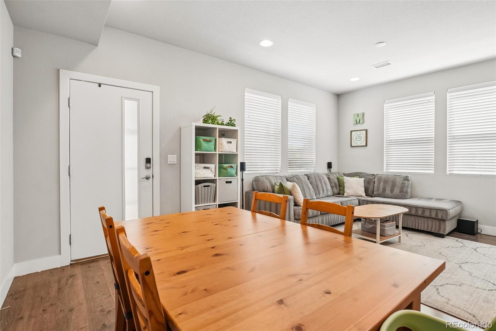 MLS Image #10 for 16021 e 47th place,denver, Colorado