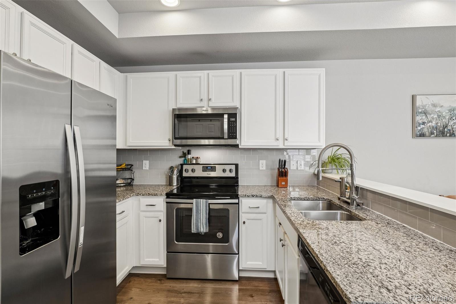MLS Image #12 for 16021 e 47th place,denver, Colorado