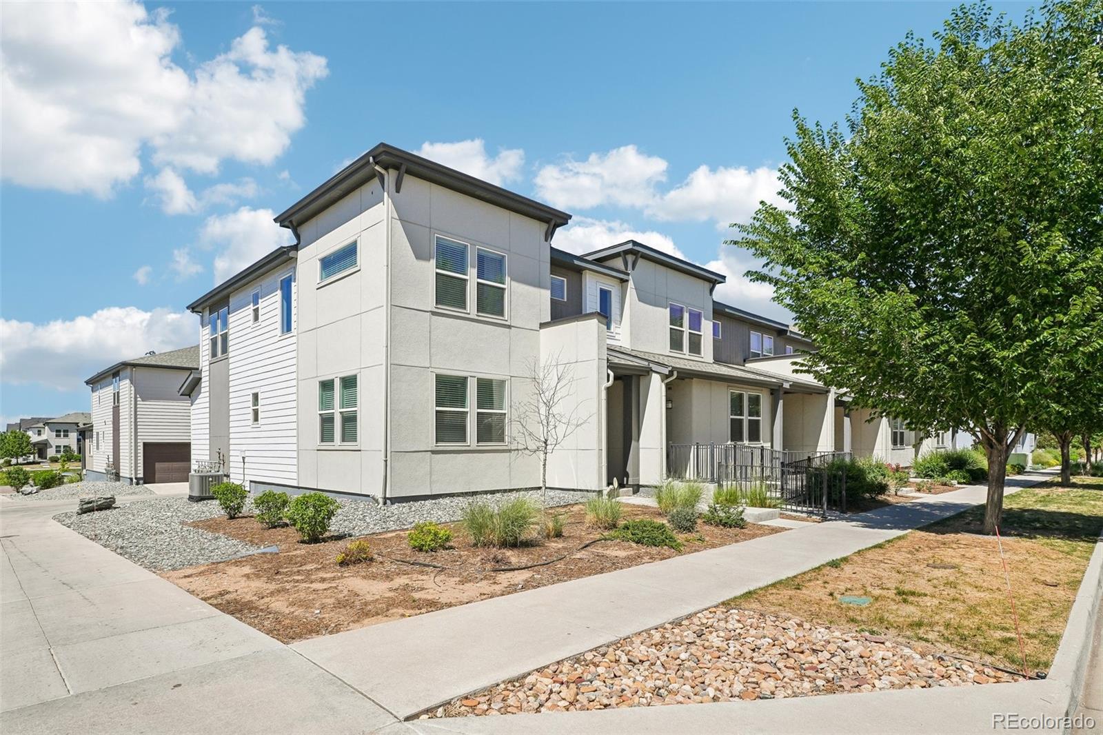 MLS Image #2 for 16021 e 47th place,denver, Colorado