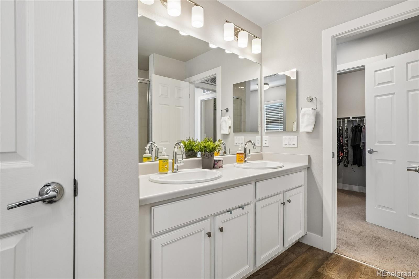 MLS Image #28 for 16021 e 47th place,denver, Colorado