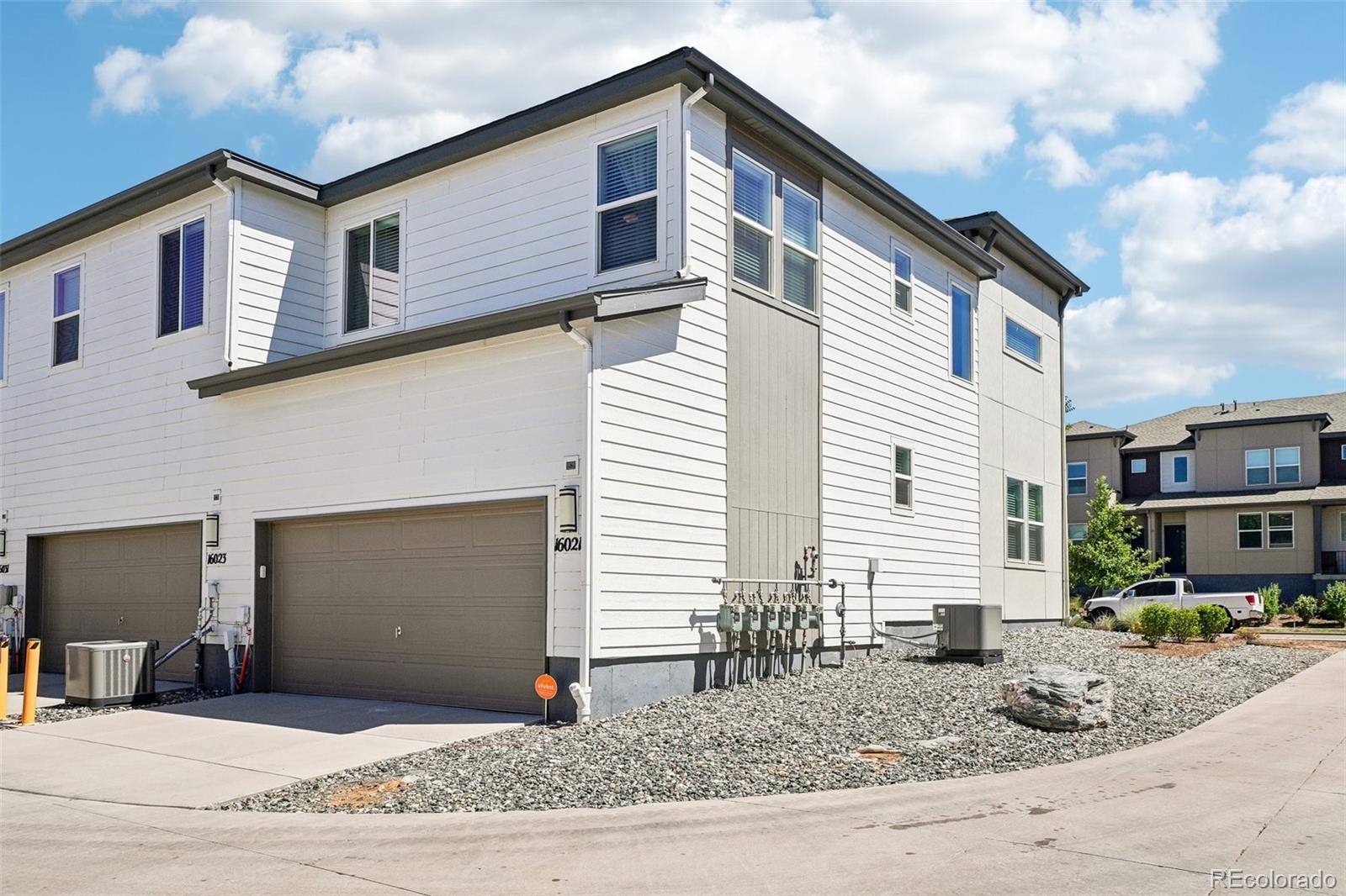 MLS Image #33 for 16021 e 47th place,denver, Colorado