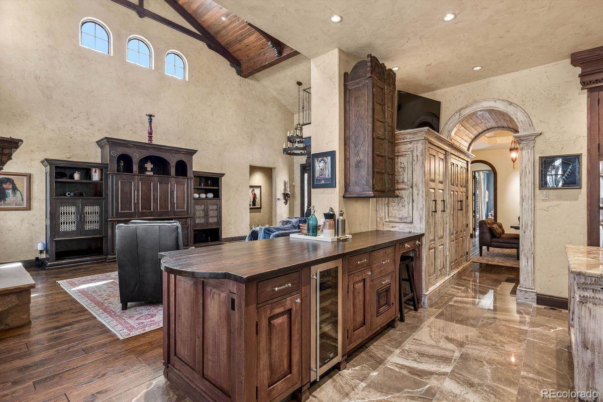 MLS Image #11 for 2550 s columbine street,denver, Colorado