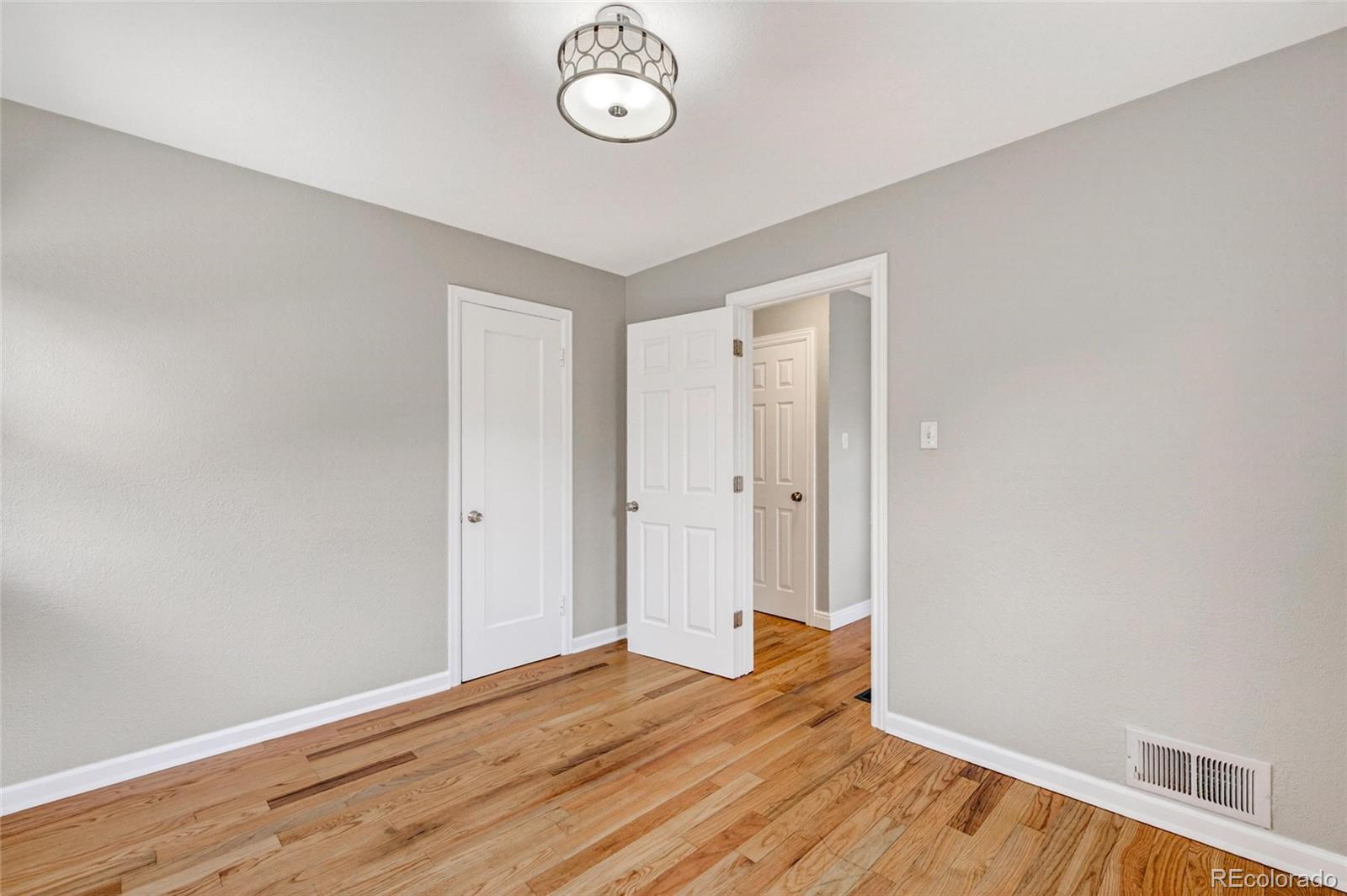MLS Image #12 for 1173  chester street,aurora, Colorado