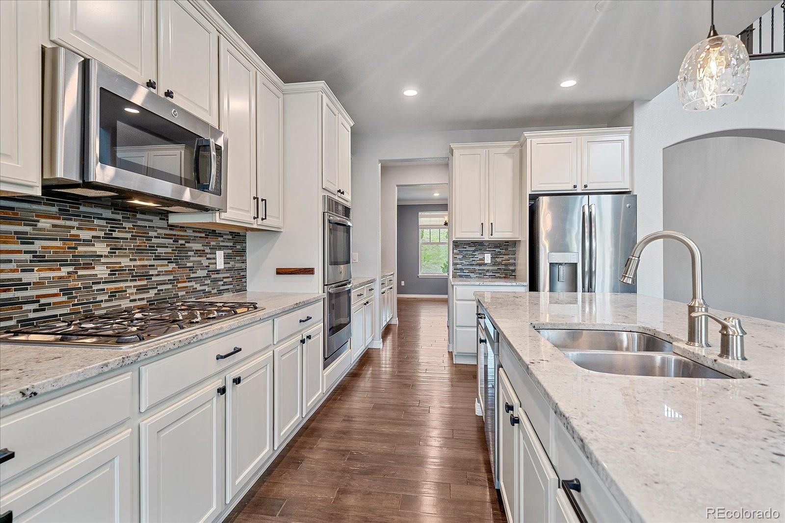 MLS Image #11 for 18870 w 85th drive,arvada, Colorado