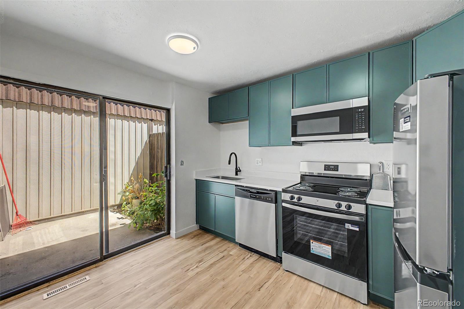 MLS Image #7 for 1866 s hoyt street,lakewood, Colorado