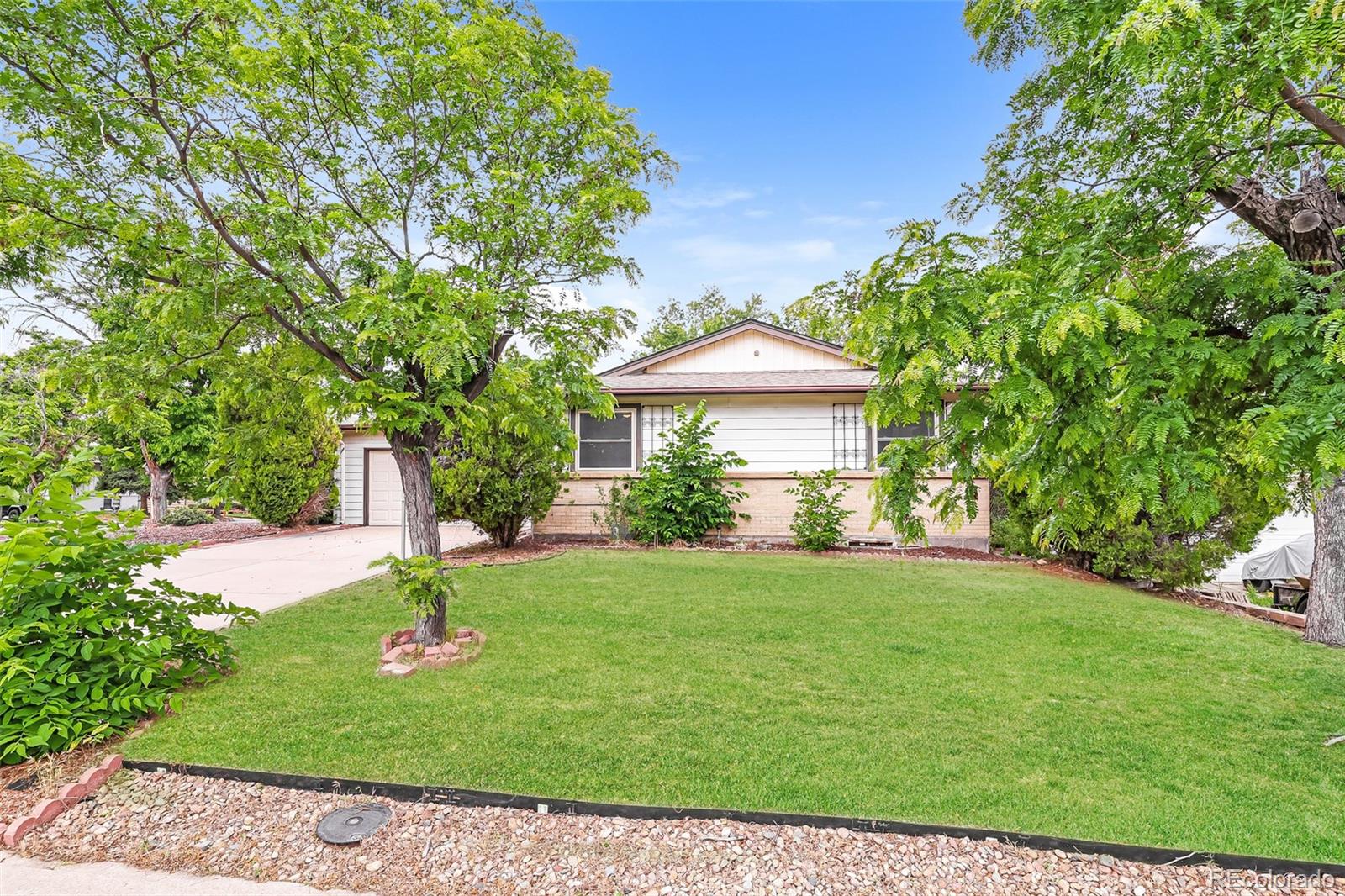MLS Image #1 for 12199 e oregon drive,aurora, Colorado