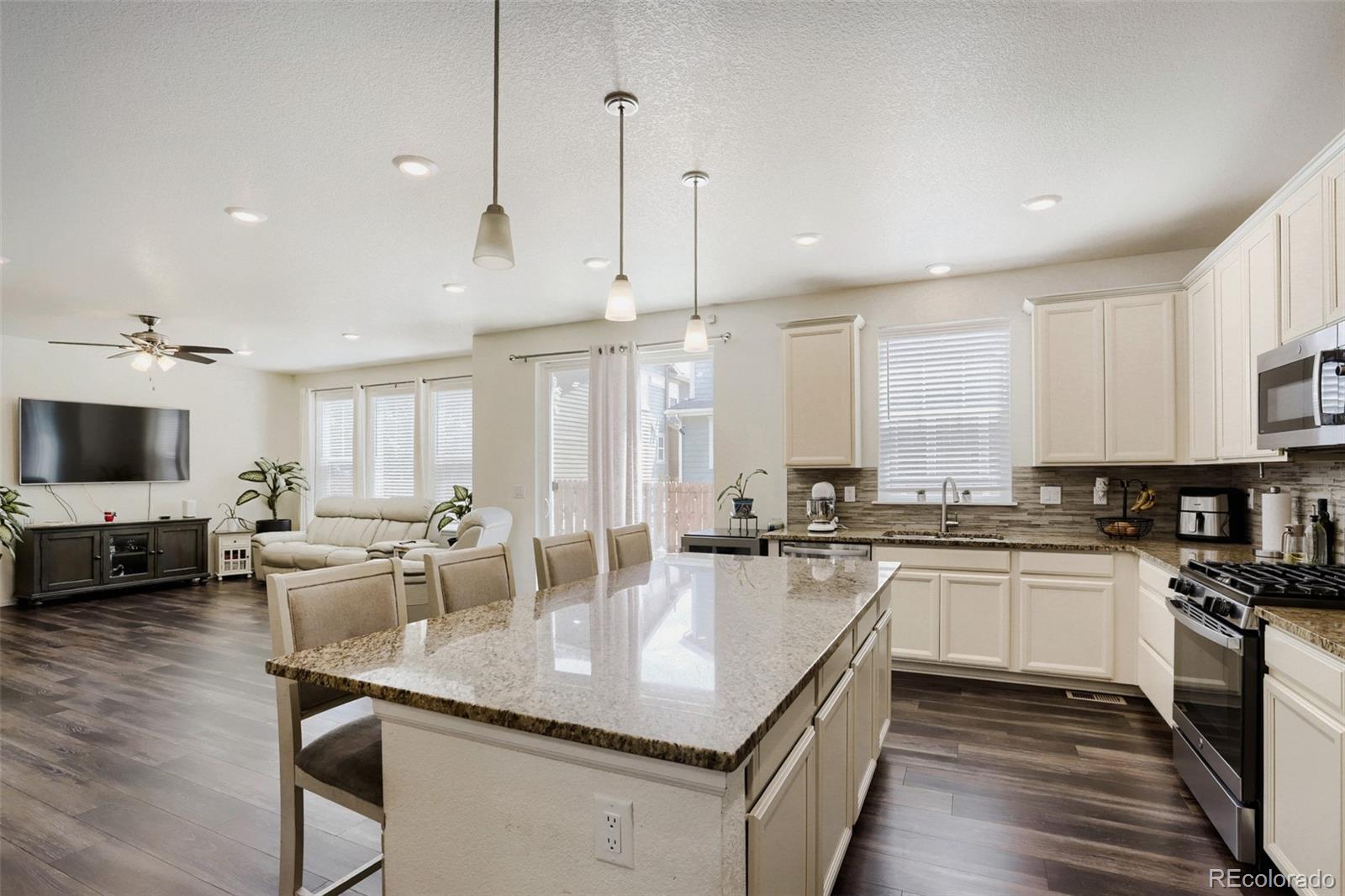 MLS Image #5 for 10946  uvalda street,commerce city, Colorado