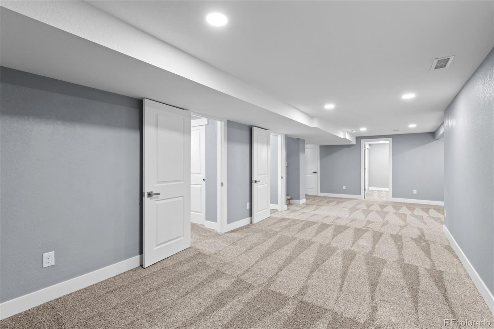 MLS Image #17 for 5360 e jewell avenue,denver, Colorado