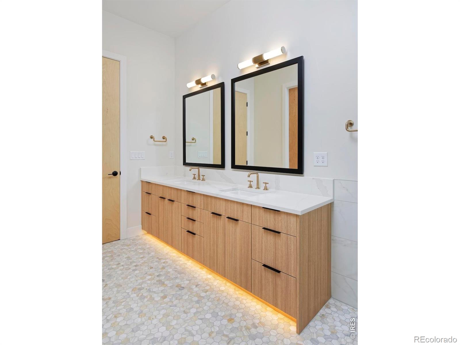 MLS Image #9 for 2298  star hill street,longmont, Colorado