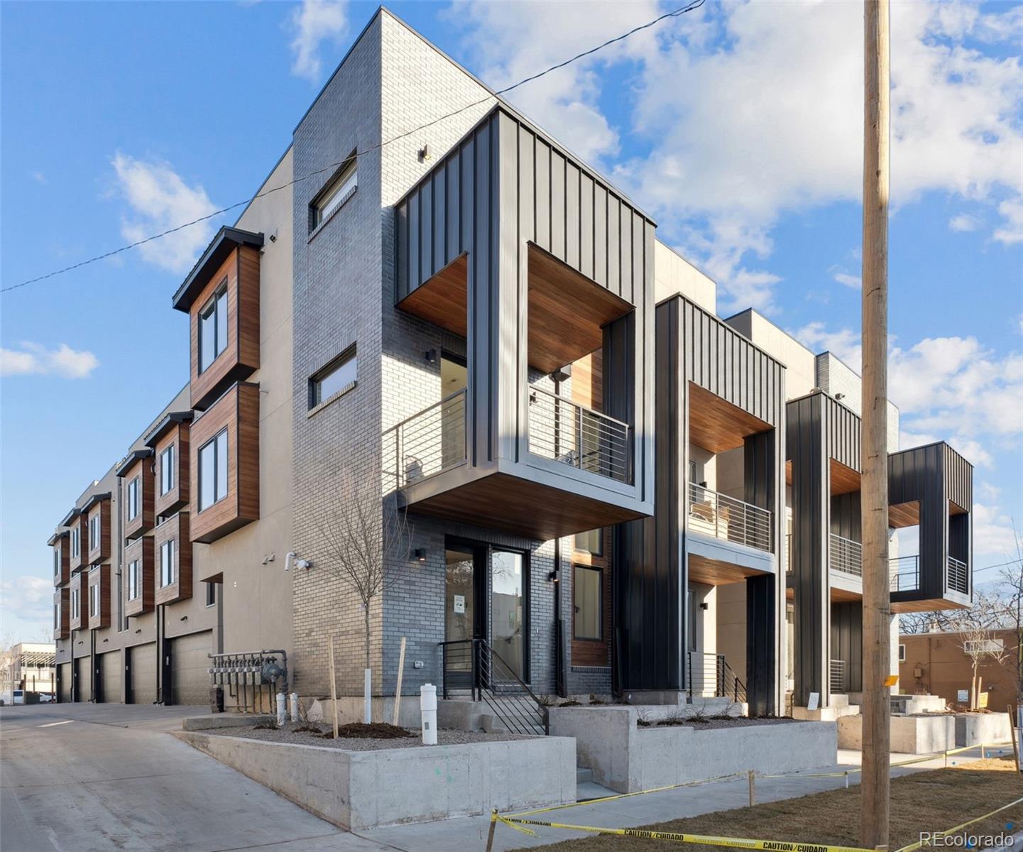 MLS Image #4 for 2330  eliot street 6,denver, Colorado