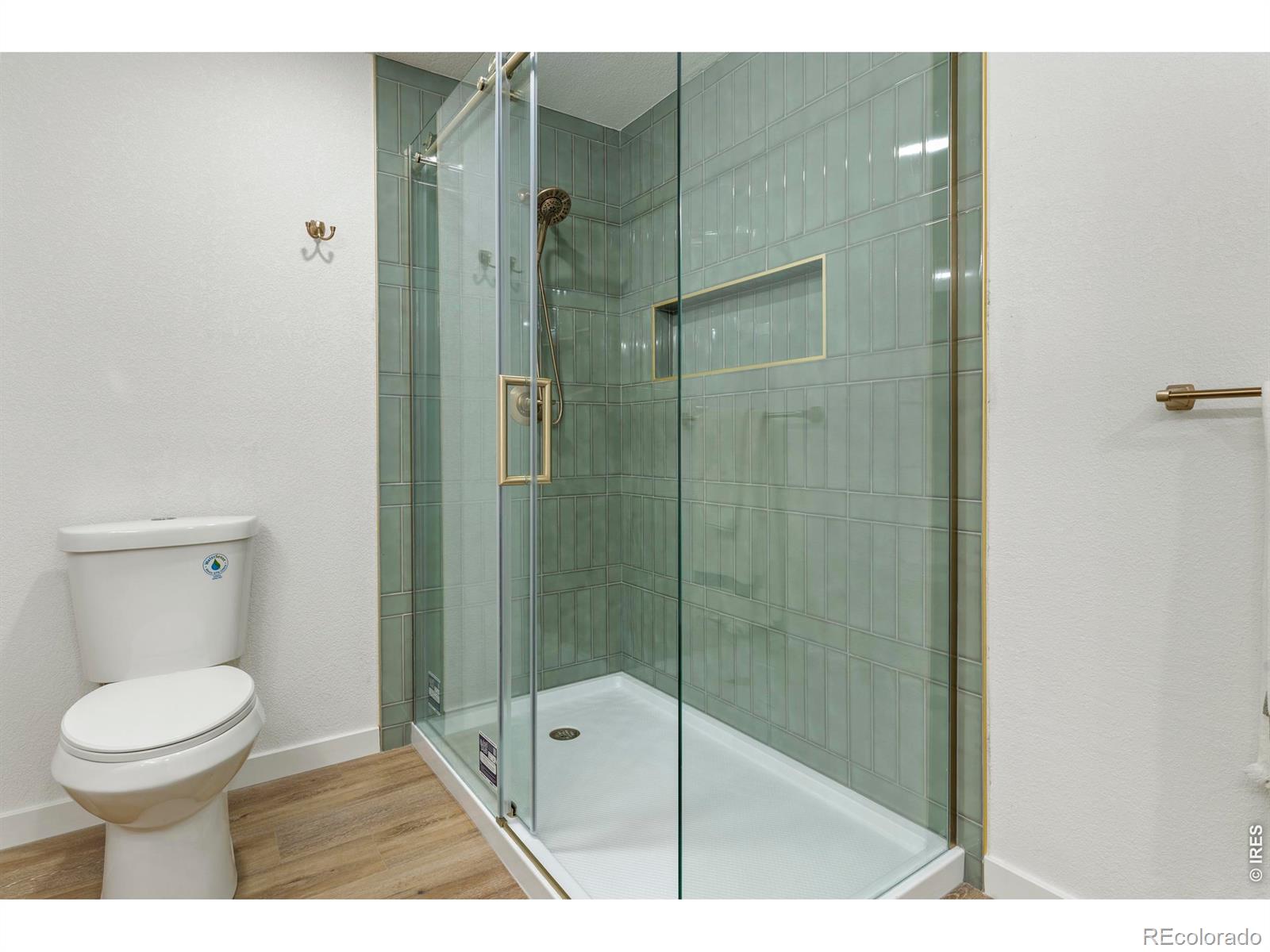 MLS Image #10 for 272  ley drive,la salle, Colorado