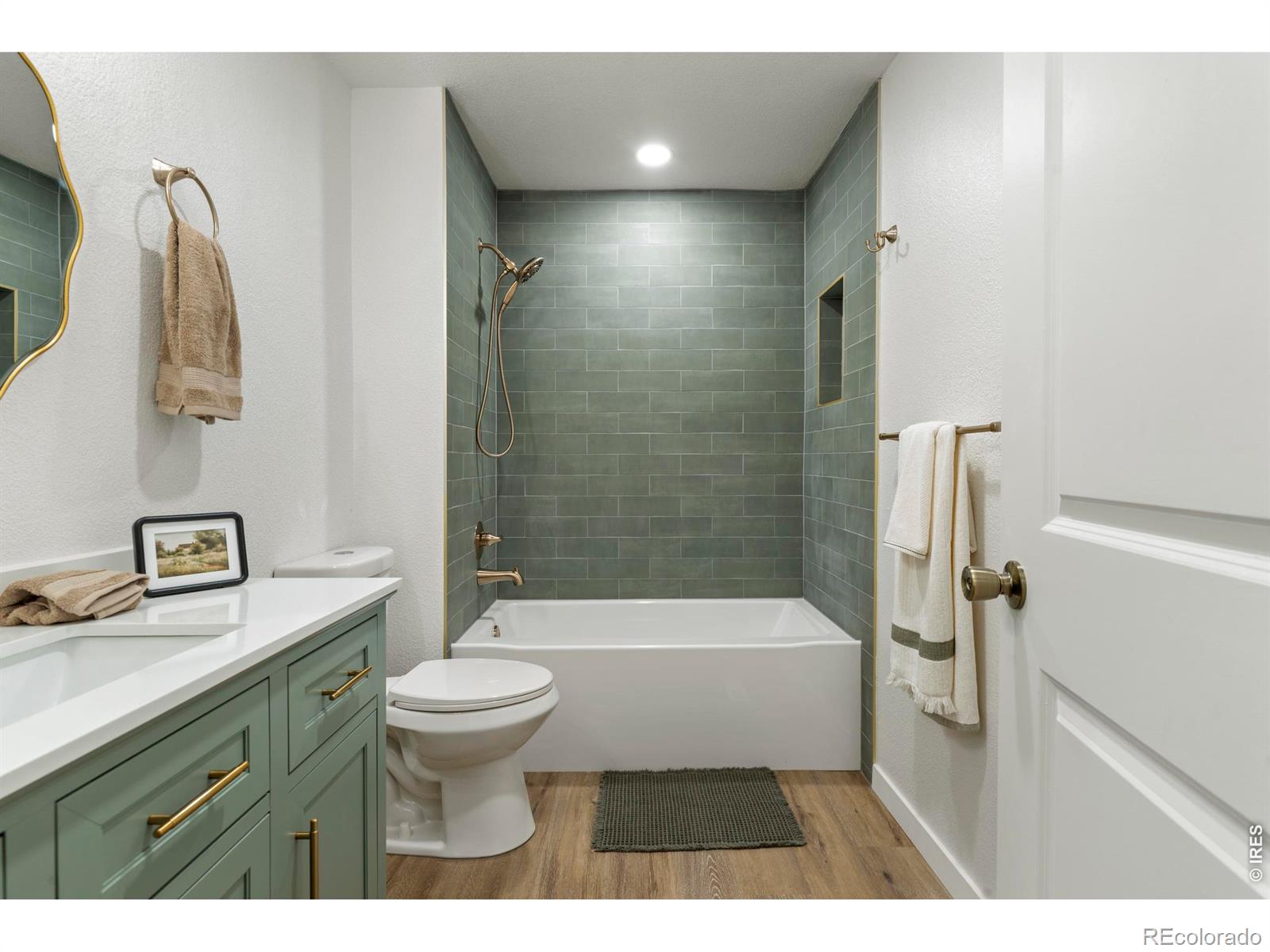 MLS Image #13 for 272  ley drive,la salle, Colorado
