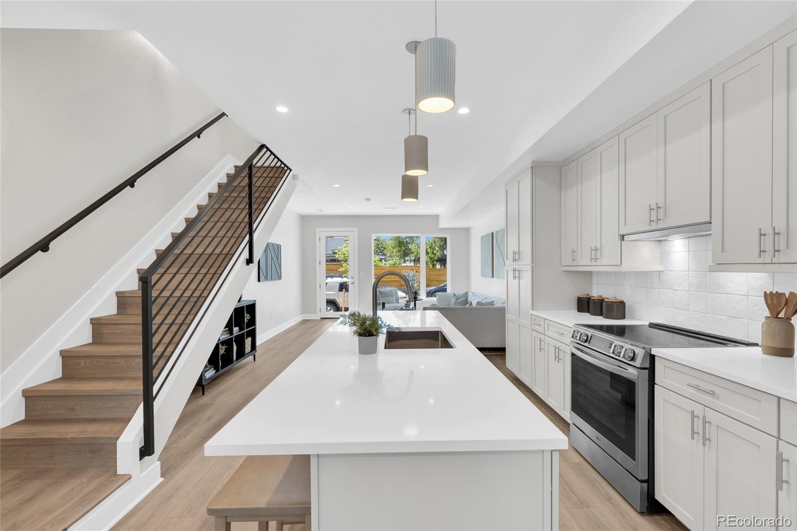 MLS Image #12 for 341 w warren avenue,denver, Colorado