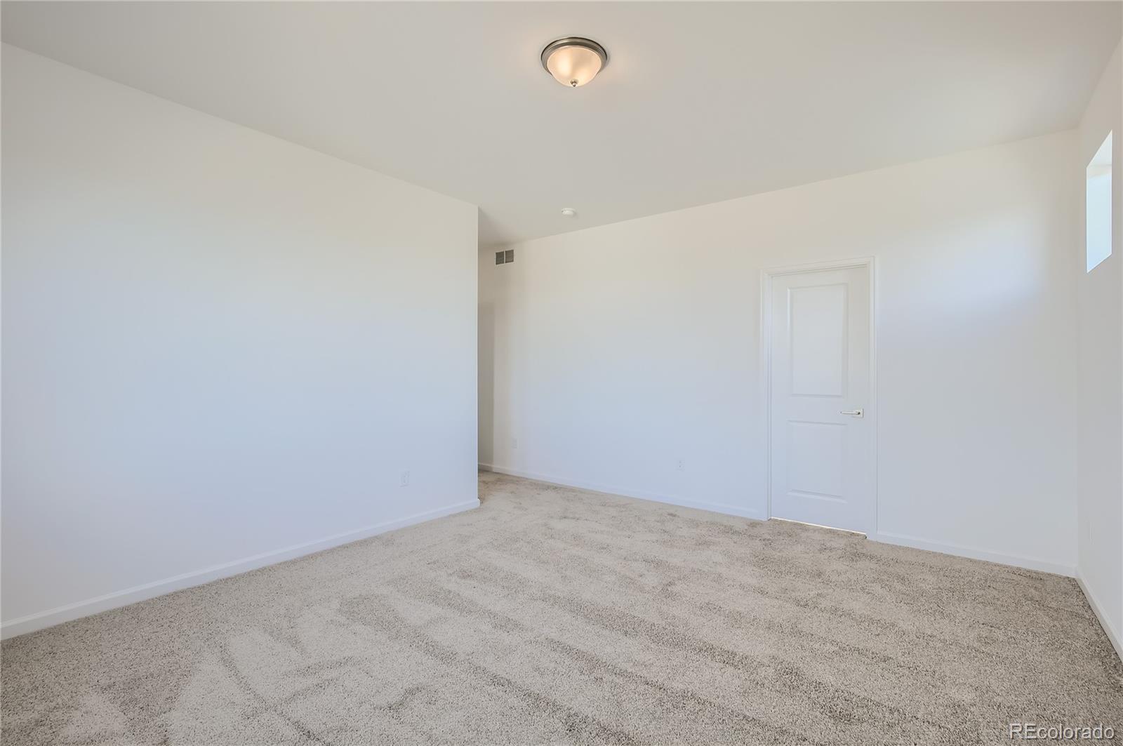 MLS Image #14 for 54955 e 28th place,strasburg, Colorado