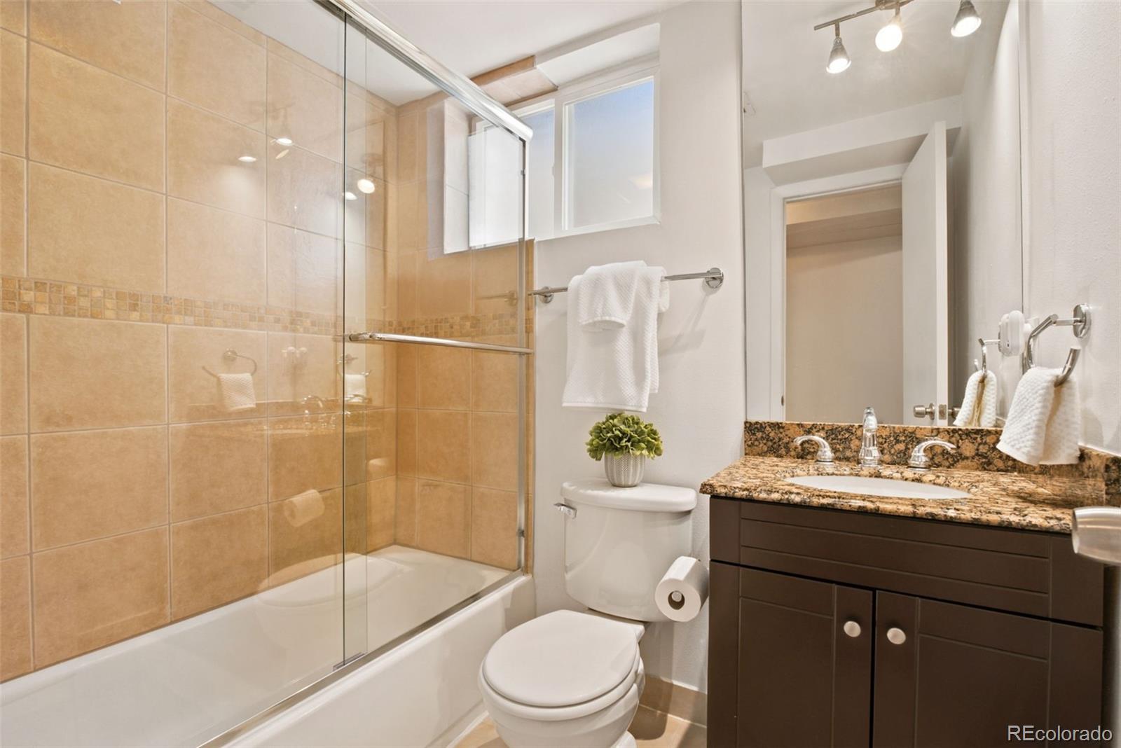 MLS Image #11 for 2122 w 41st avenue,denver, Colorado