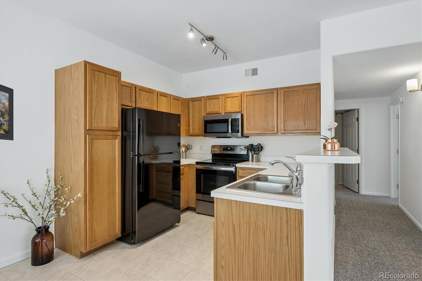 MLS Image #9 for 8437  thunder ridge way,highlands ranch, Colorado