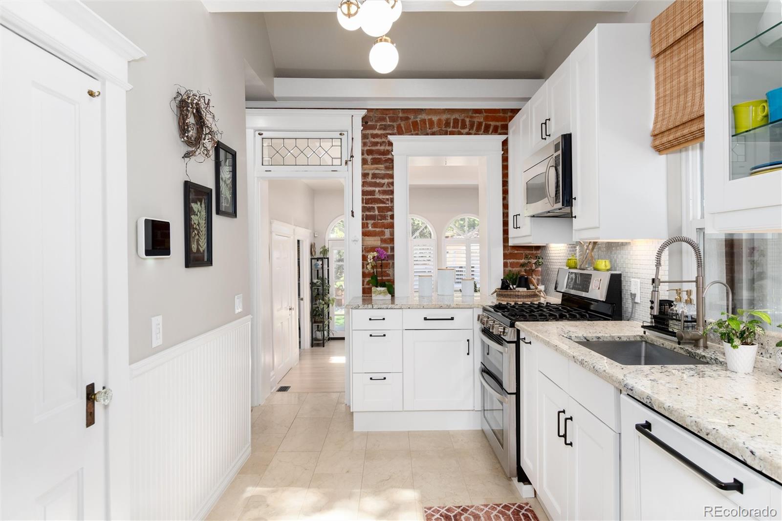 MLS Image #13 for 1550 s logan street,denver, Colorado