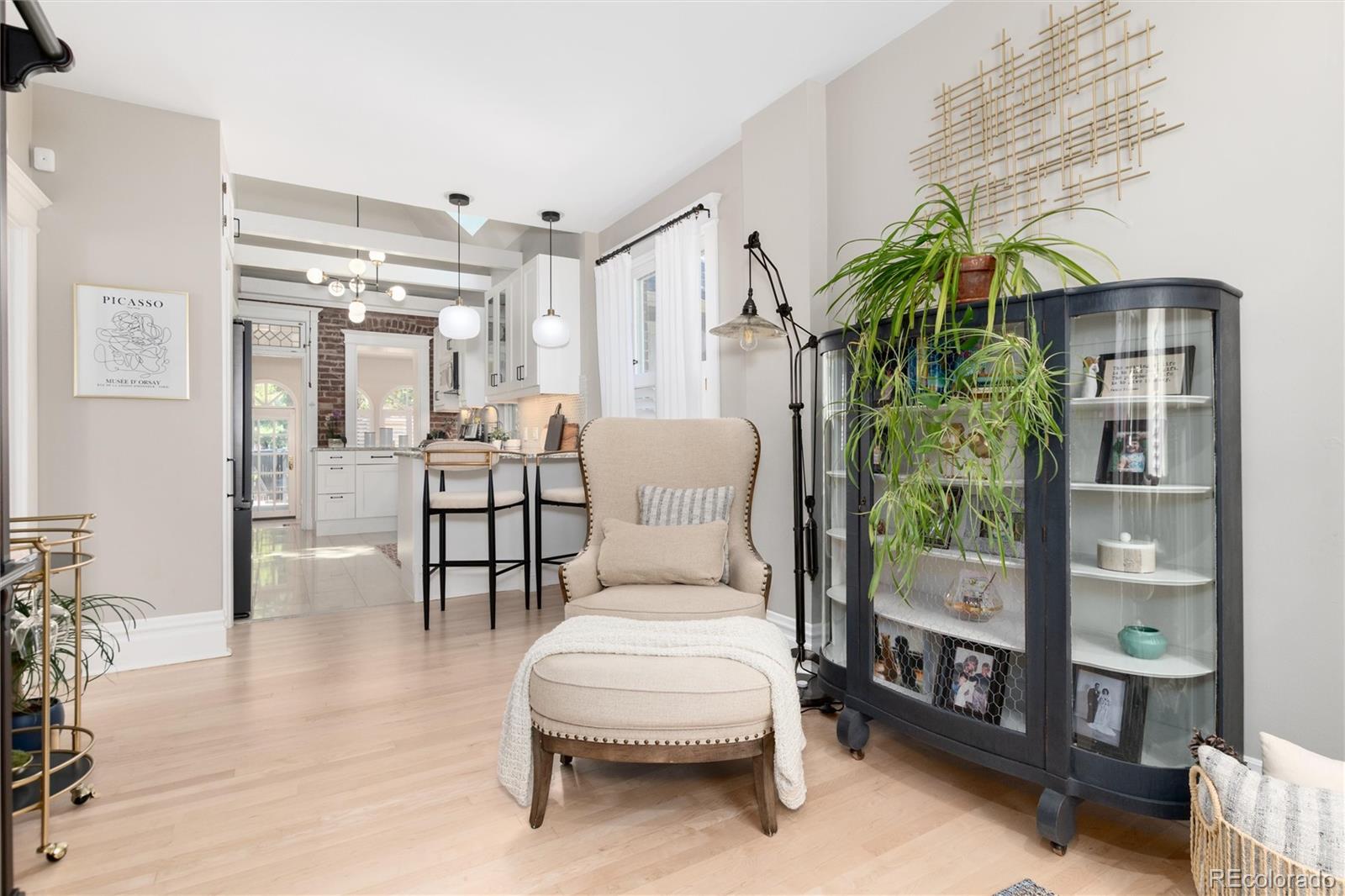 MLS Image #9 for 1550 s logan street,denver, Colorado