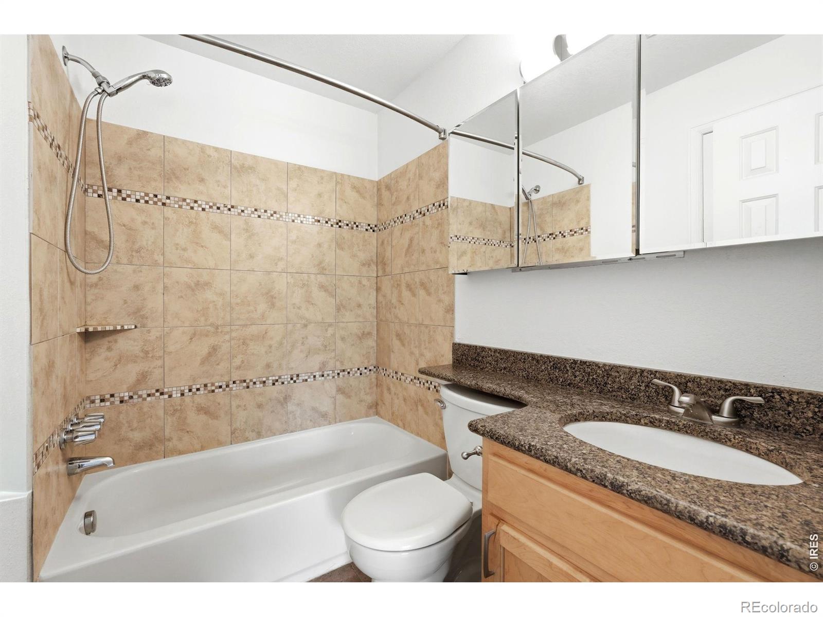 MLS Image #14 for 1885 s quebec way c15,denver, Colorado