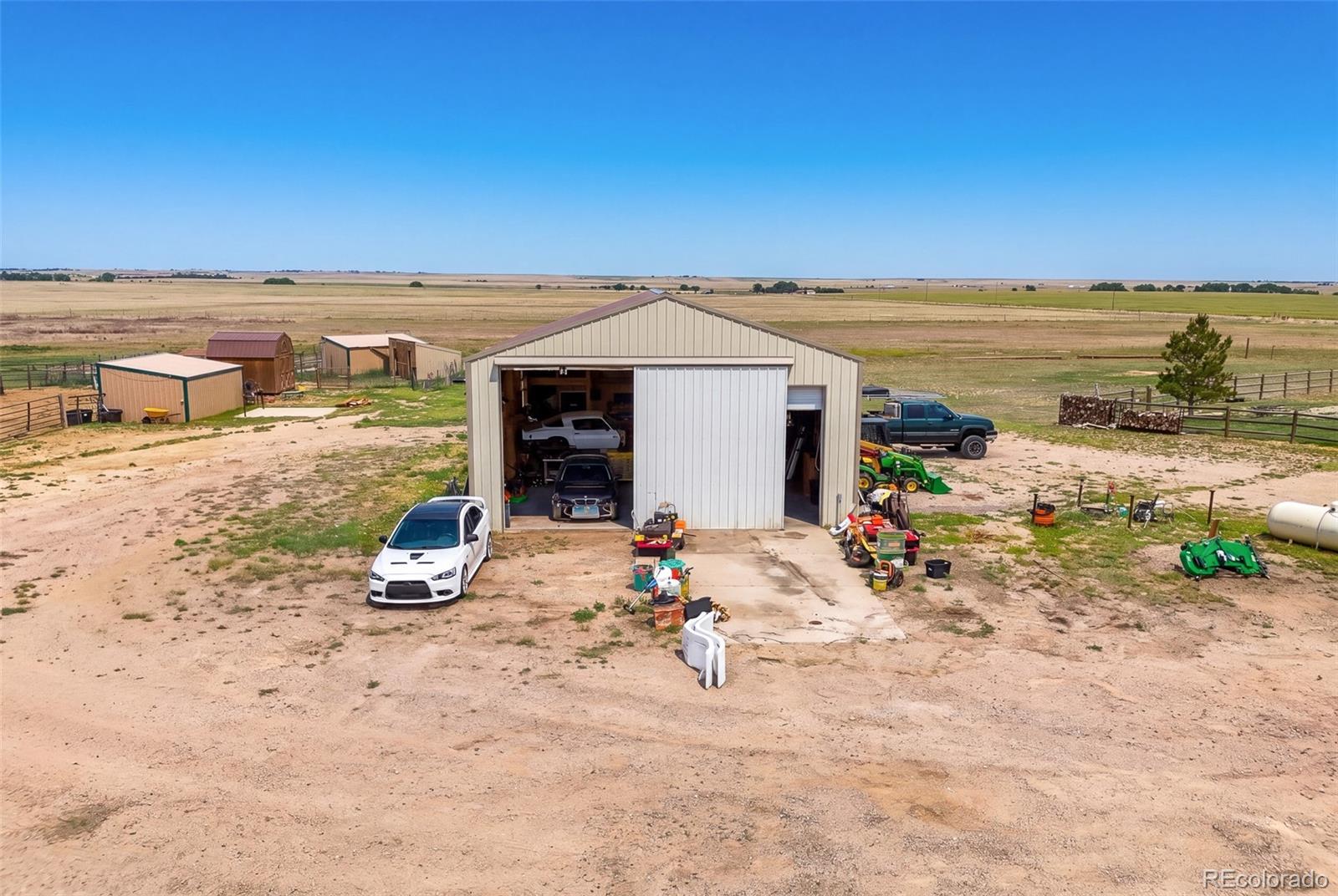 MLS Image #13 for 59520 e 64th avenue,strasburg, Colorado