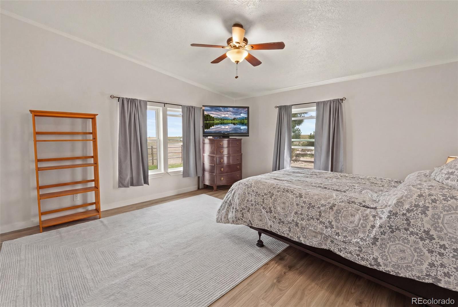 MLS Image #32 for 59520 e 64th avenue,strasburg, Colorado