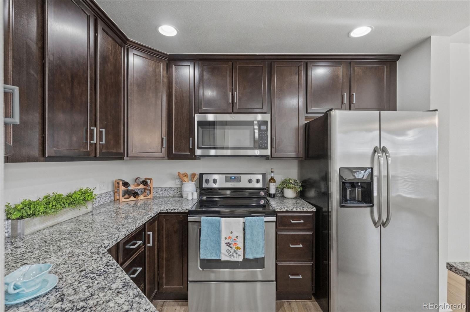 MLS Image #11 for 15254 e 16th drive,aurora, Colorado