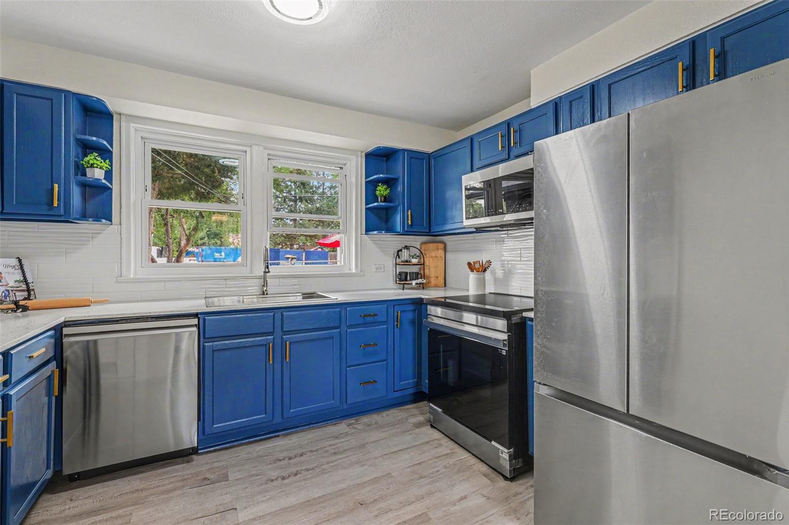 MLS Image #11 for 1970  quebec street,denver, Colorado