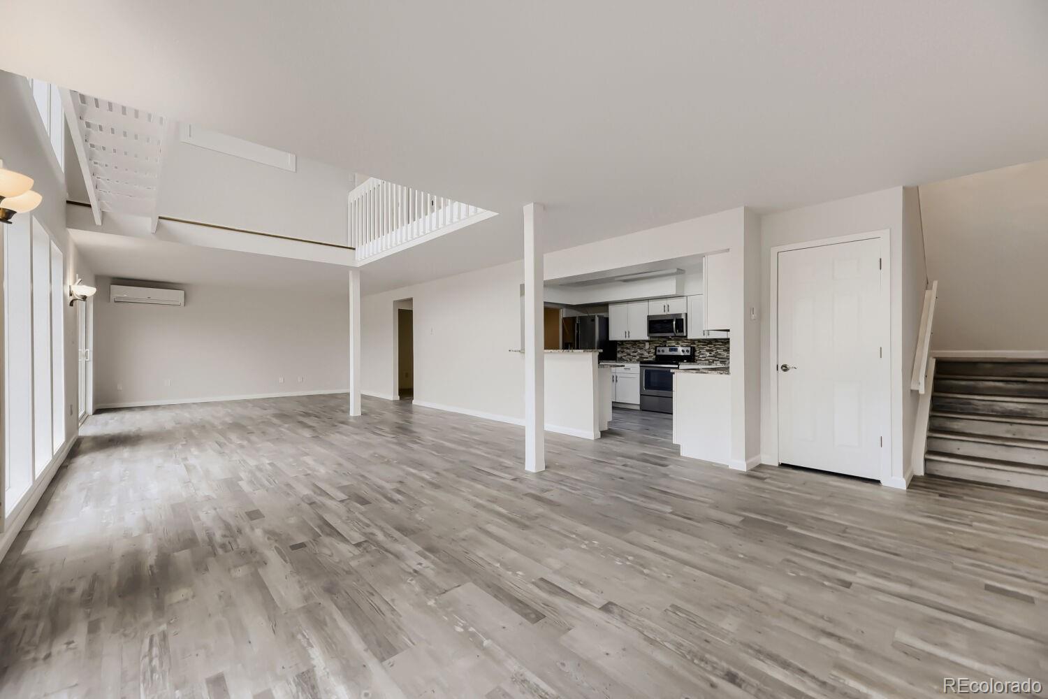 MLS Image #5 for 7370 s yampa street,aurora, Colorado
