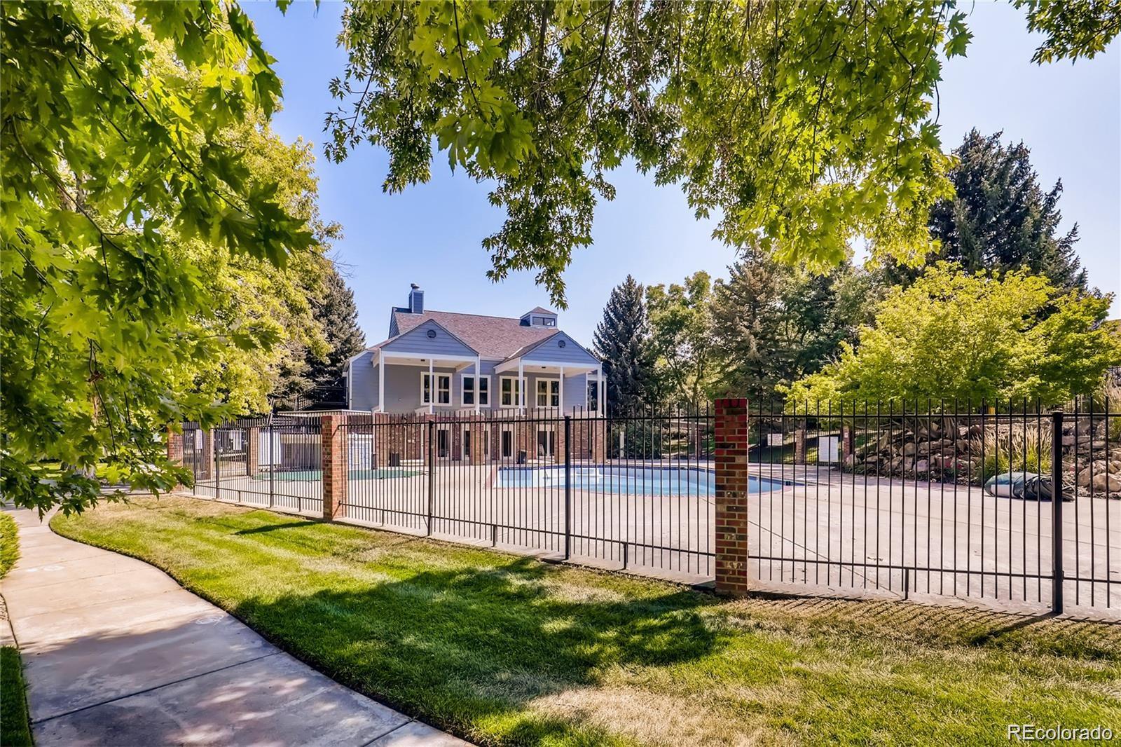 MLS Image #14 for 11129  alcott street,denver, Colorado