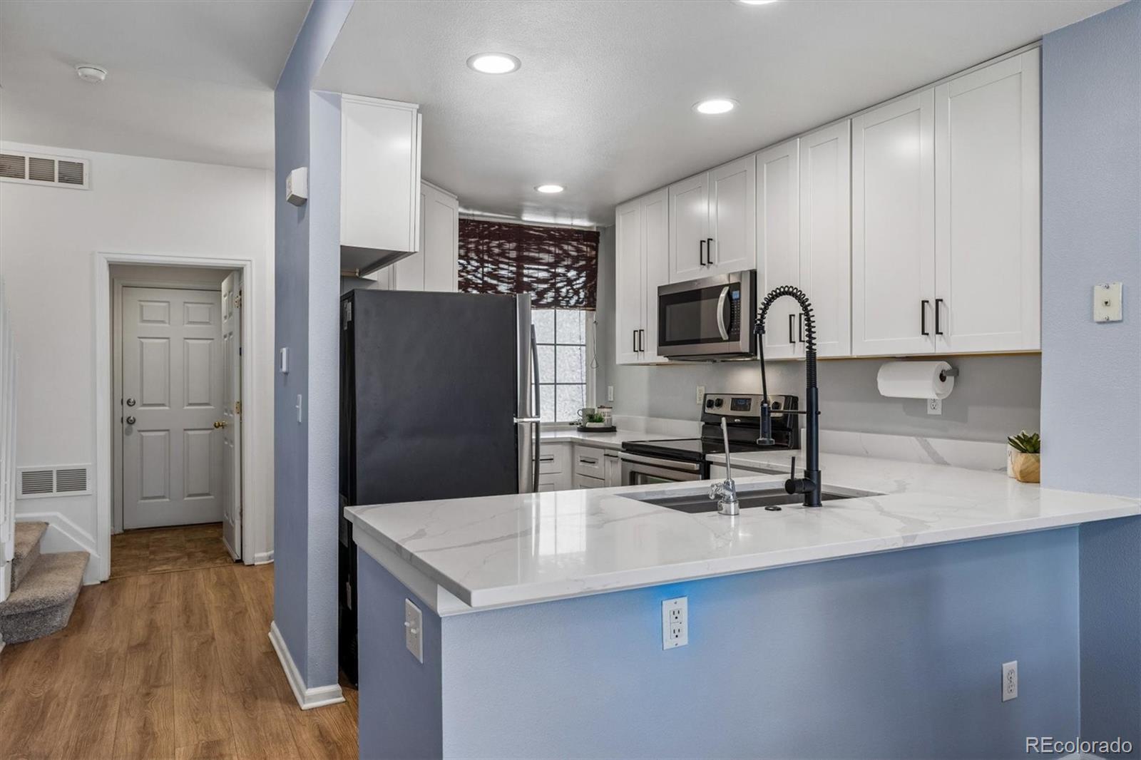 MLS Image #4 for 9126 w phillips drive,littleton, Colorado