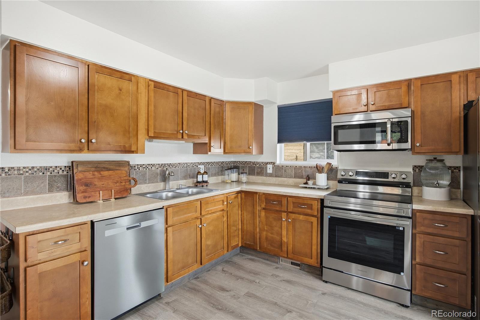MLS Image #10 for 710  4th street,bennett, Colorado