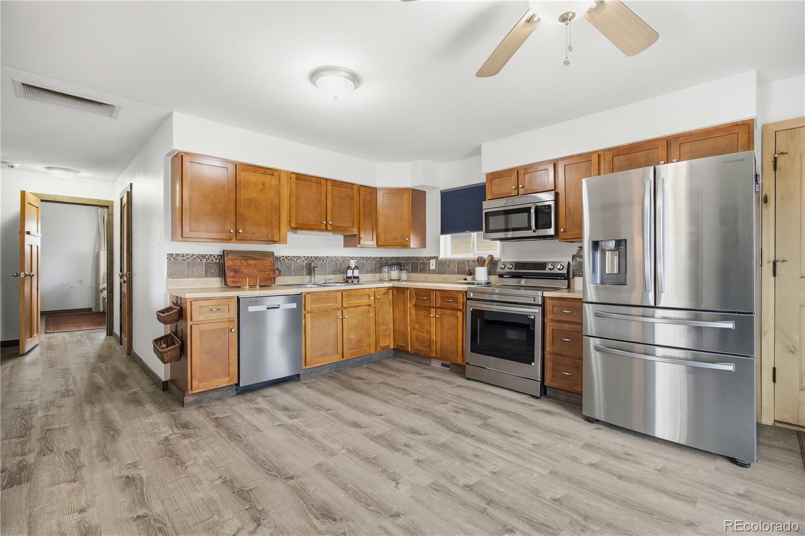 MLS Image #12 for 710  4th street,bennett, Colorado