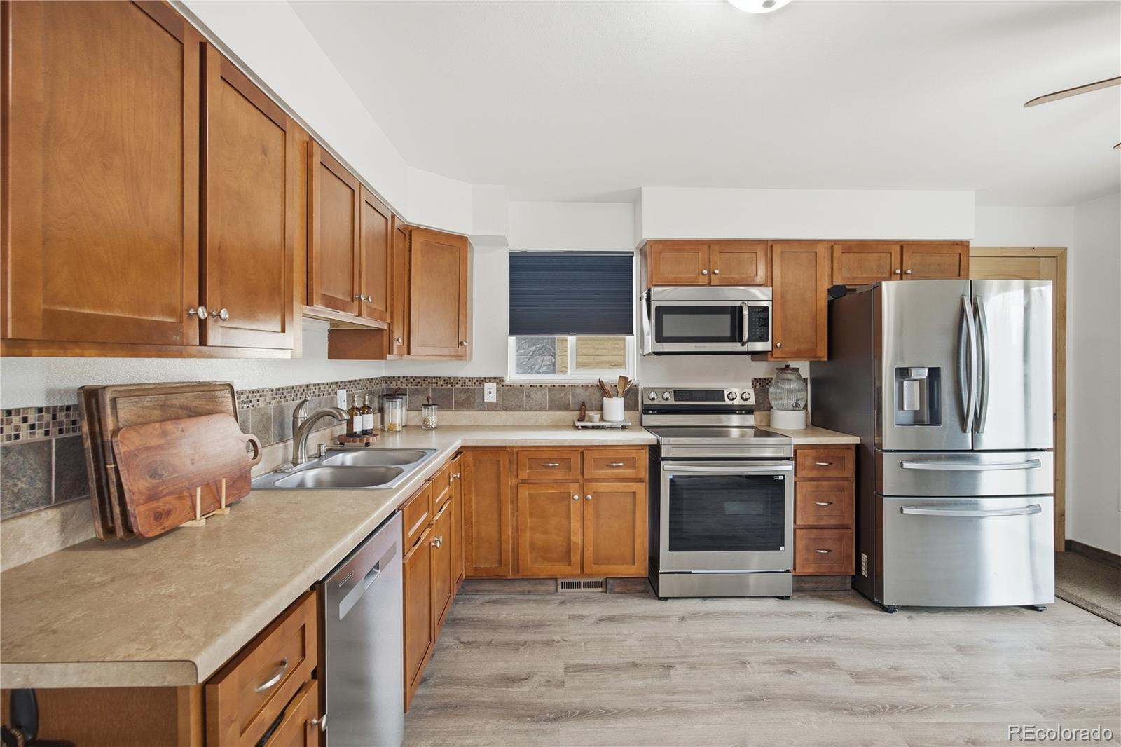 MLS Image #9 for 710  4th street,bennett, Colorado